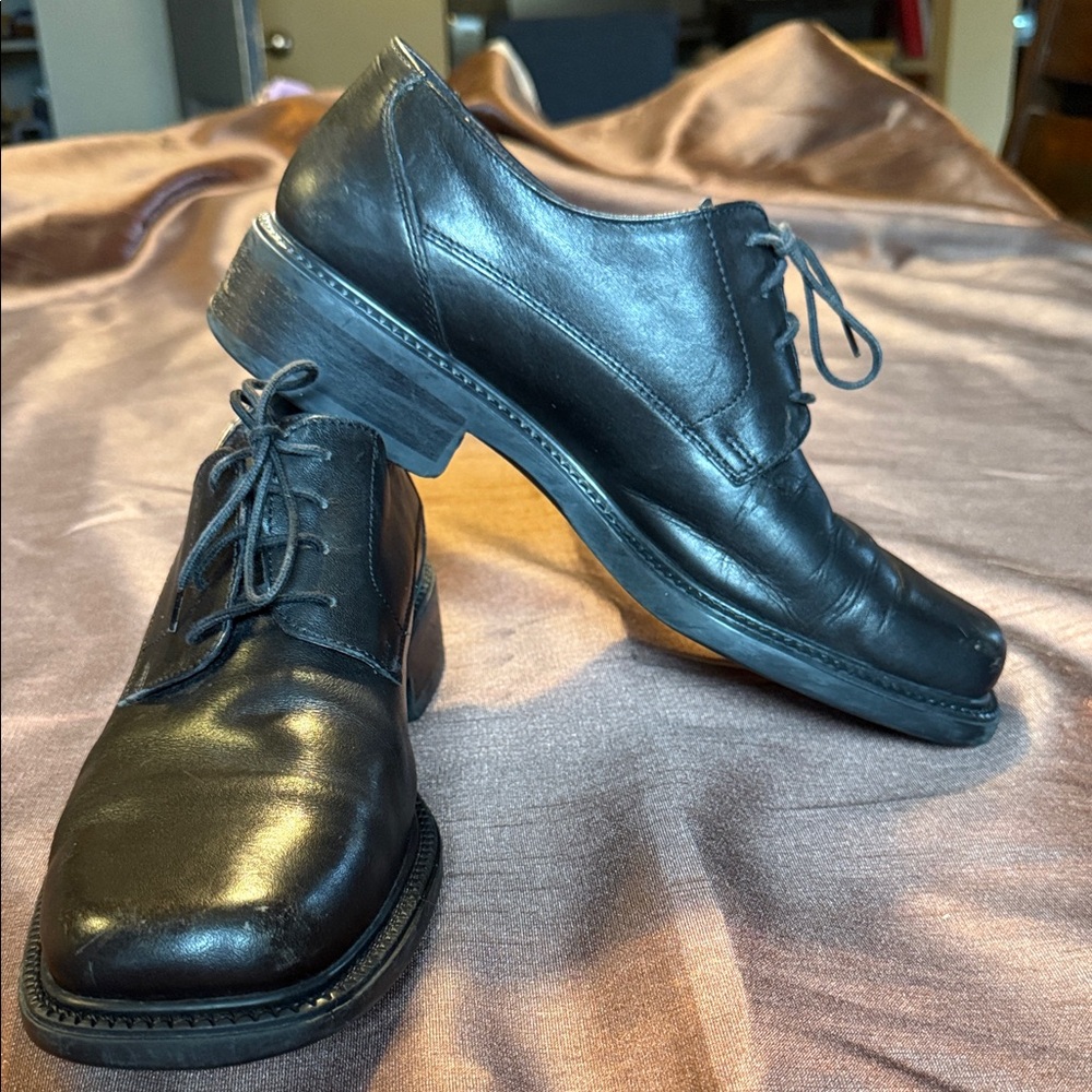 Bass Black Leather Men's Dress Shoes